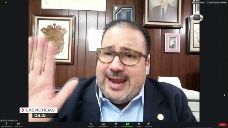 que hace un notario publico