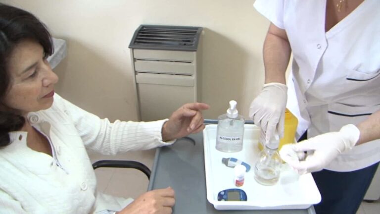 toma de glucemia capilar oms